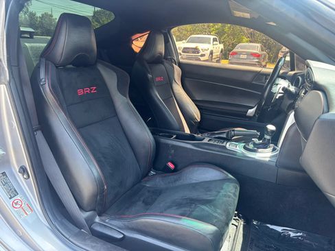 Used 2017 Subaru BRZ Limited w/ Popular Package #3 RWD image 17
