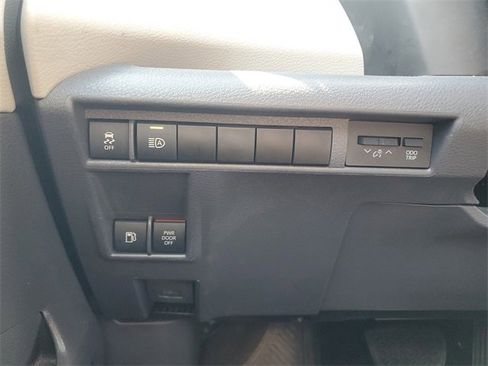 Used 2022 Toyota Sienna LE image 24