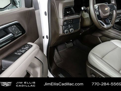 Used 2025 Chevrolet Tahoe LT AWD/4WD image 7
