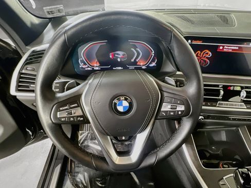 Used 2022 BMW X5 xDrive40i AWD/4WD image 11