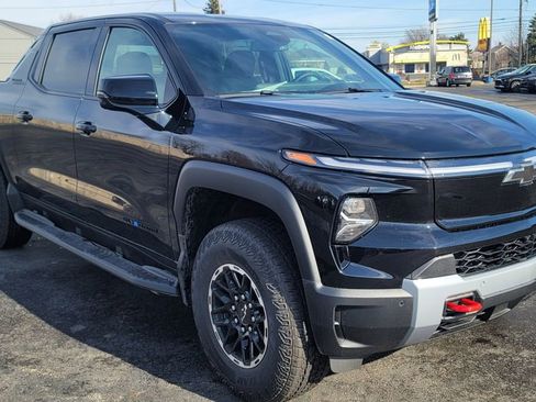 New 2026 Chevrolet Silverado EV Trail Boss w/ Plus Package AWD/4WD image 2