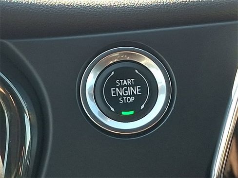 Used 2021 Chevrolet Blazer RS w/ Enhanced Convenience Package image 22