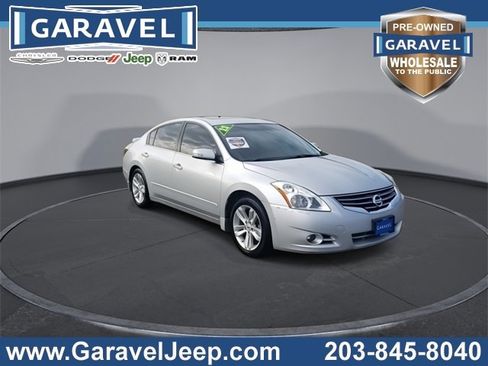 Used 2012 Nissan Altima 3.5 SR w/ Sport Pkg image 5