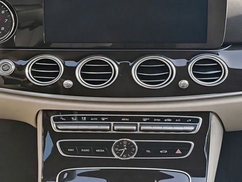 Used 2019 Mercedes-Benz E 300 image 15
