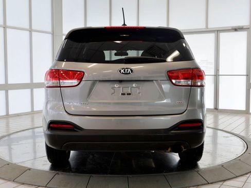 Used 2018 Kia Sorento L image 7