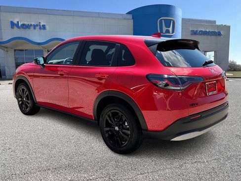 Used 2026 Honda HR-V Sport image 3