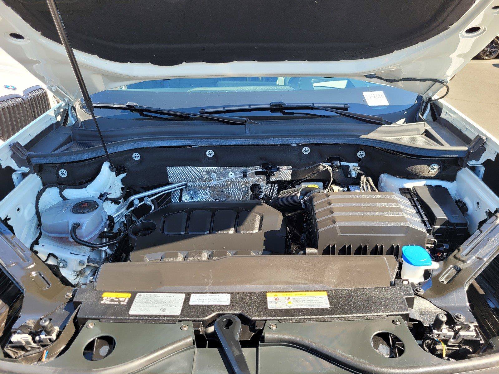 Certified 2024 Volkswagen Atlas SEL AWD/4WD image 36
