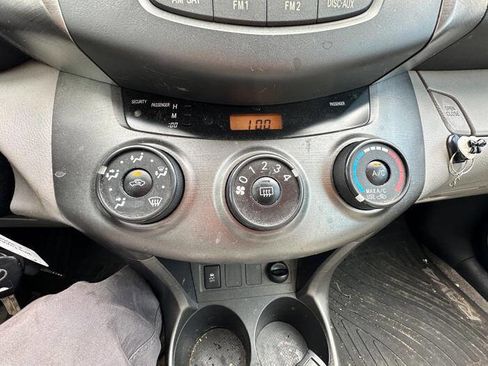Used 2010 Toyota RAV4 4WD image 38