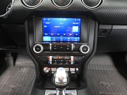 Used 2022 Ford Mustang Coupe RWD image 31