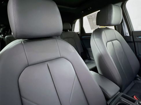 Used 2023 Audi Q3 2.0T Premium Plus w/ Premium Plus Package image 26