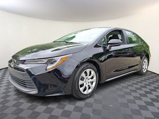 Used 2024 Toyota Corolla LE FWD video 3