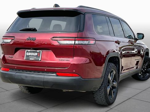 Used 2023 Jeep Grand Cherokee L Limited w/ Black Appearance Package AWD/4WD image 13
