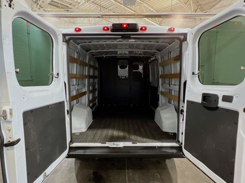Used 2025 RAM ProMaster 2500 w/ U-Haul Equipment Group FWD image 16