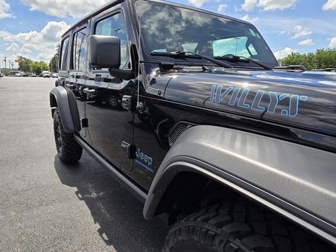 Used 2023 Jeep Wrangler Unlimited w/ Cold Weather Group AWD/4WD image 45