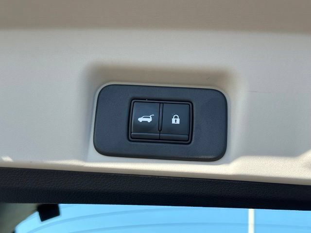 Certified 2024 Nissan Ariya AWD image 17