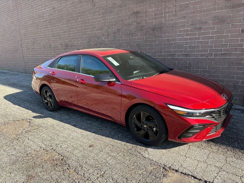 New 2026 Hyundai Elantra SEL Sport Premium FWD image 7