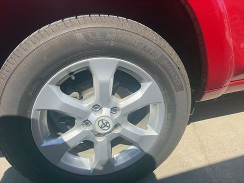 Used 2011 Toyota RAV4 Limited w/ Limited Extra Value Pkg image 6