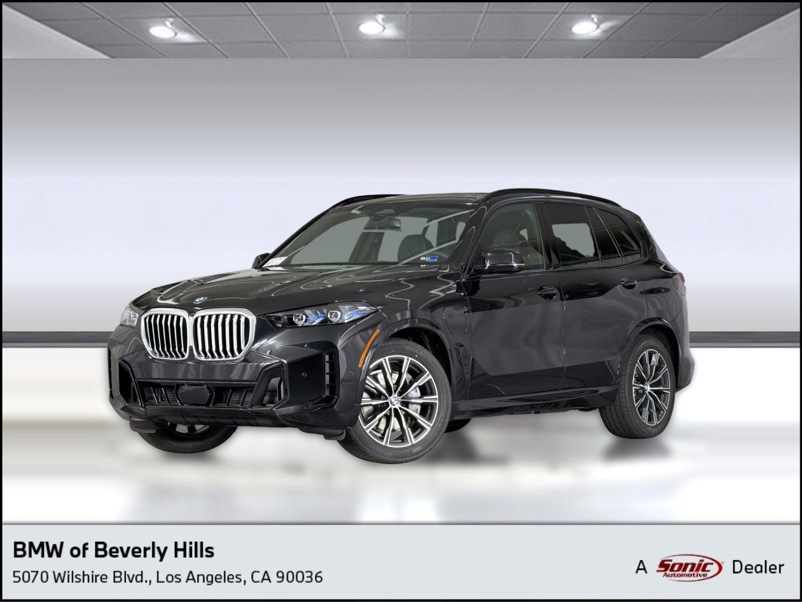 Used 2026 BMW X5 xDrive50e w/ M Sport Package AWD/4WD image 1