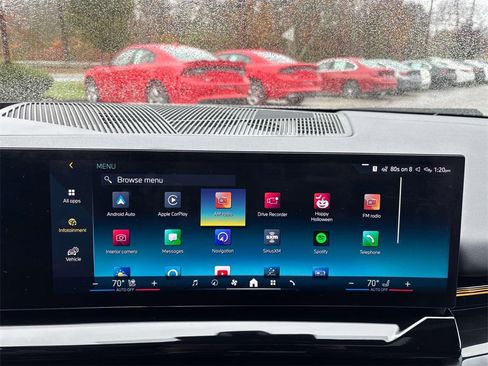 Used 2024 BMW 530i xDrive w/ Premium Package image 27