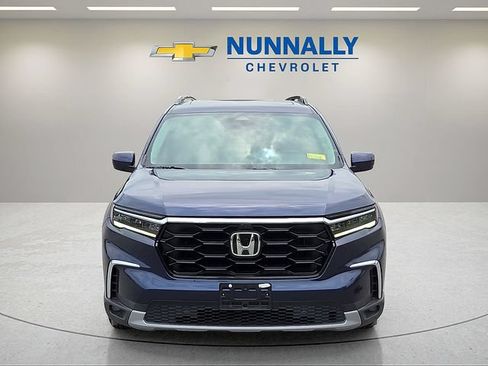 Used 2025 Honda Pilot Elite image 8
