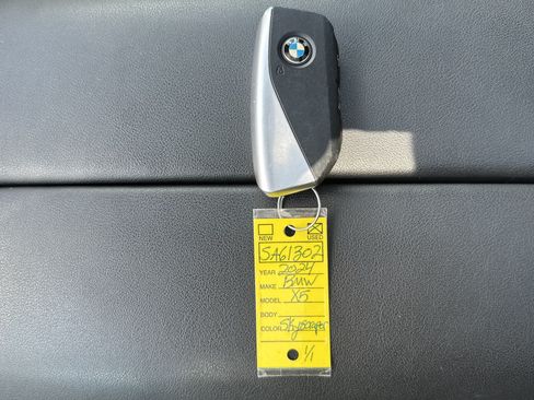 Used 2024 BMW X5 xDrive40i w/ Premium Package AWD/4WD image 36