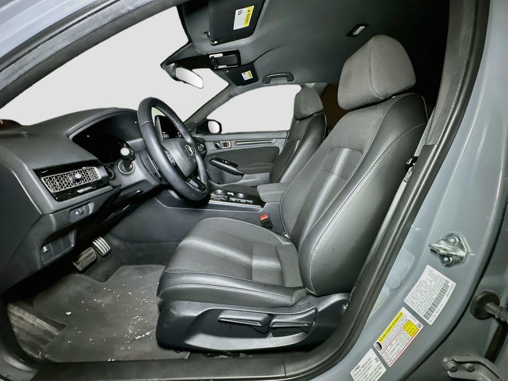 Used 2025 Honda Civic Sport image 19