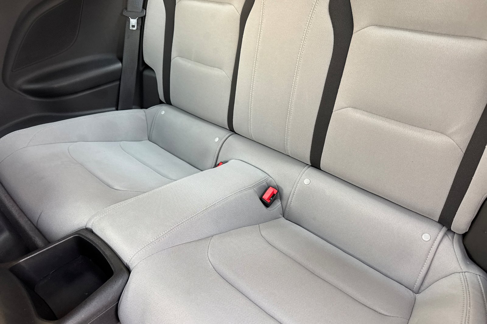 Used 2023 Chevrolet Camaro LT RWD image 13