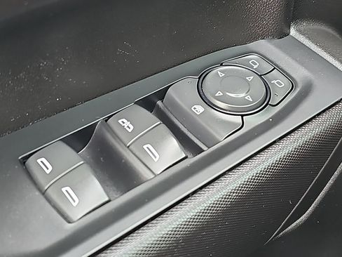 Used 2024 Chevrolet Silverado 1500 Custom image 28