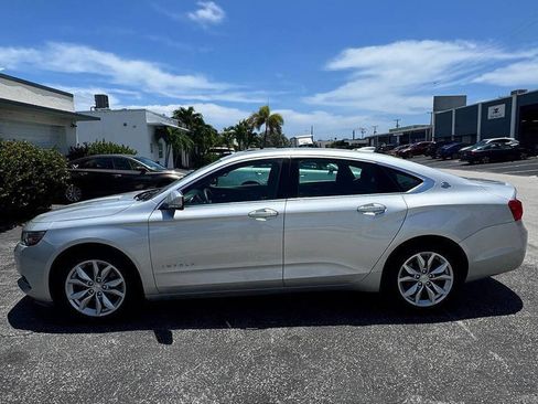 Used 2016 Chevrolet Impala LT FWD image 3