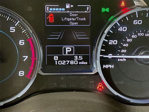 Used 2018 Subaru Forester 2.5i Touring w/ Popular Package #3B image 12