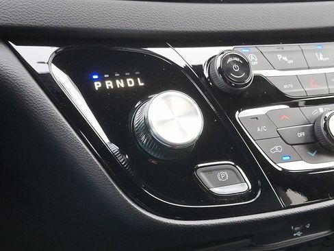 New 2026 Chrysler Voyager LX image 11