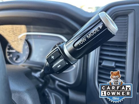 Used 2023 Nissan Titan SV w/ SV Convenience Package RWD image 27