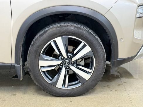 Used 2023 Nissan Rogue Platinum w/ Platinum Premium Package FWD image 4