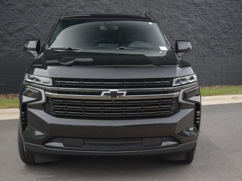 Used 2021 Chevrolet Tahoe RST w/ Luxury Package RWD image 10