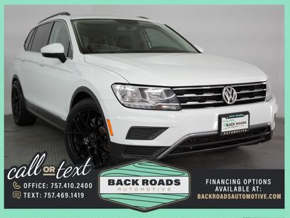 Used 2021 Volkswagen Tiguan SE w/ Panoramic Sunroof Package