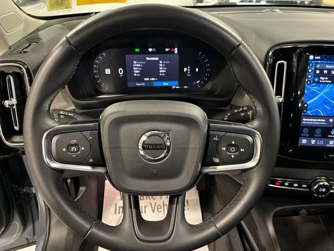 Certified 2023 Volvo XC40 B5 Core w/ Convenience Package AWD/4WD image 11
