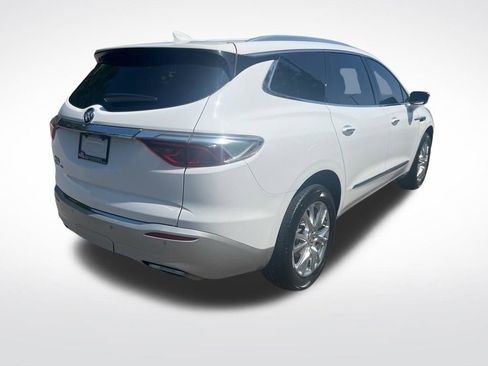 Used 2023 Buick Enclave Essence w/ Experience Buick Package FWD image 5