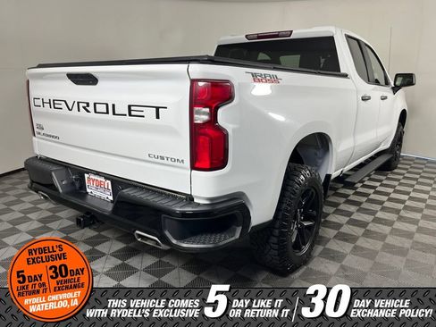 Used 2020 Chevrolet Silverado 1500 Custom Trail Boss w/ Custom Convenience Package AWD/4WD image 4