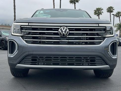 New 2025 Volkswagen Atlas SE image 4