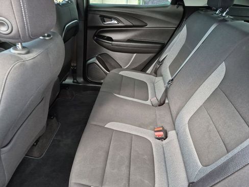Used 2023 Chevrolet TrailBlazer LS FWD image 18