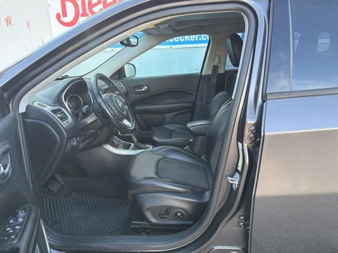 Used 2020 Jeep Compass Latitude w/ Popular Equipment Group image 16