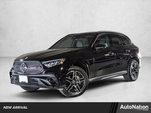 Certified 2025 Mercedes-Benz GLC 300 image 1