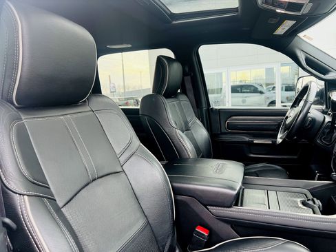 Used 2020 RAM 3500 Limited image 29