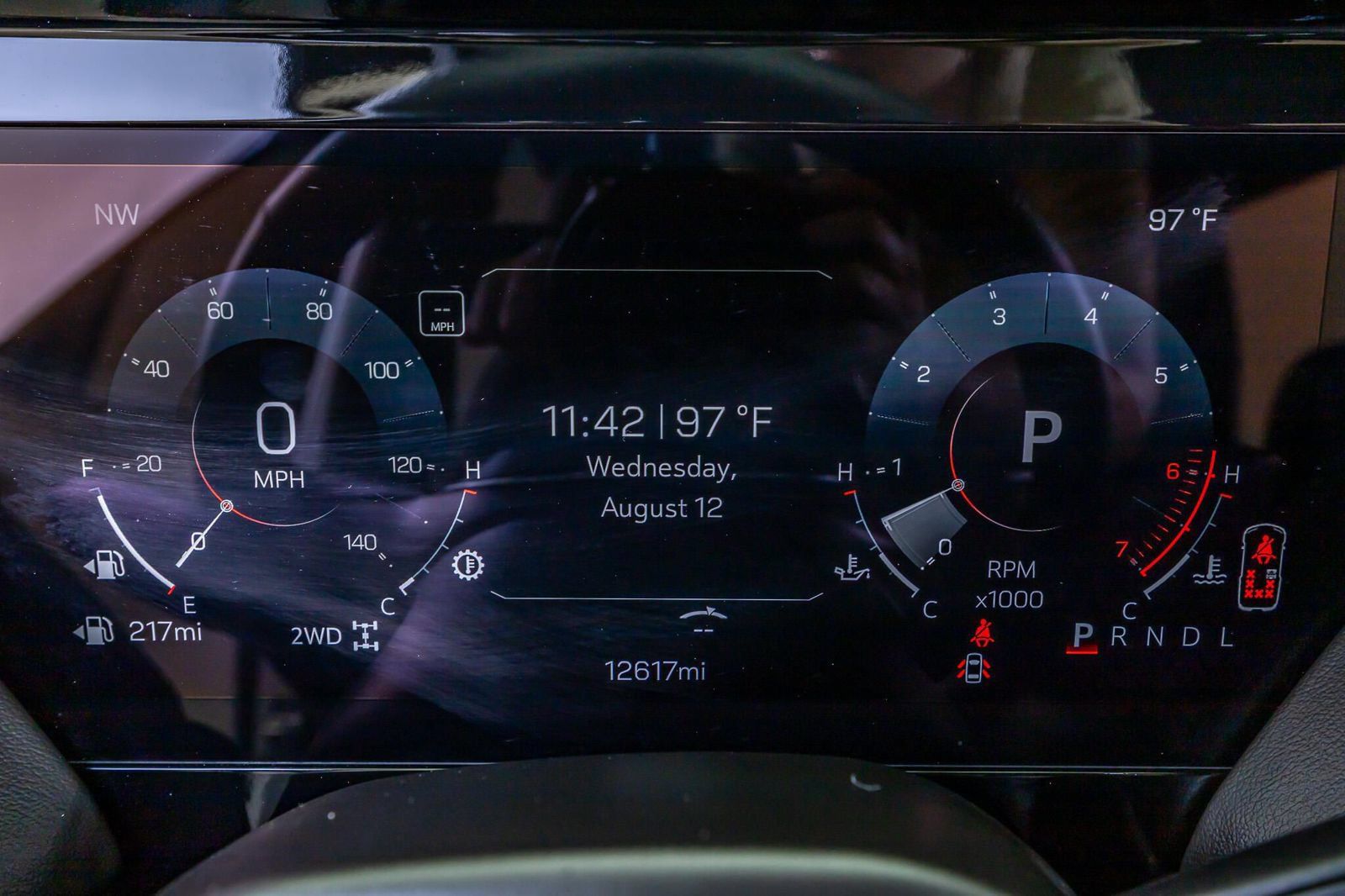Used 2025 GMC Yukon Elevation w/ LPO, Elevation Black Package AWD/4WD image 19