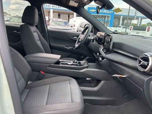 New 2026 Chevrolet Equinox LT image 30