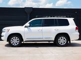 Used 2017 Toyota Land Cruiser image 2