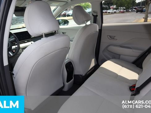 Used 2024 Hyundai Kona SEL FWD image 18