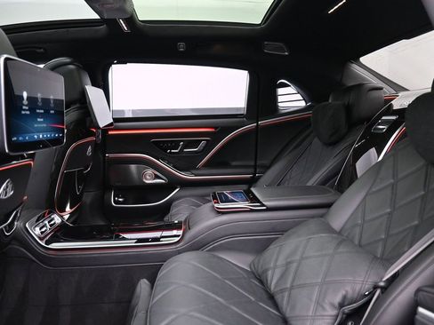 Used 2021 Mercedes-Benz Maybach S 580 4MATIC image 18