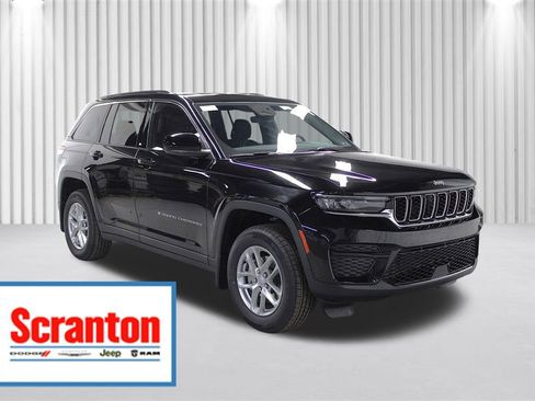 New 2026 Jeep Grand Cherokee Laredo X AWD/4WD image 1