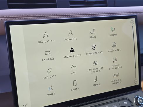 New 2026 Land Rover Defender 110 X-Dynamic SE image 20